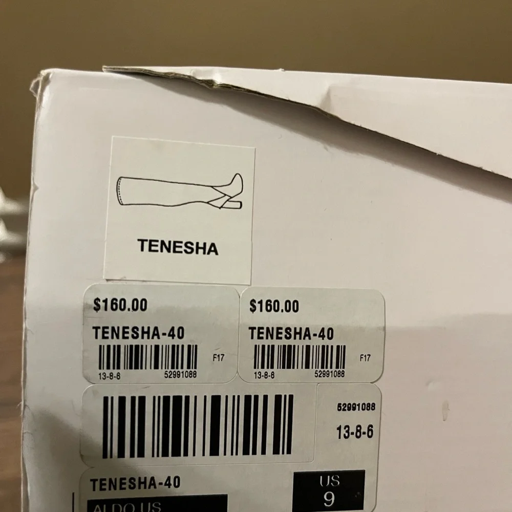 Boot - Picture 11 of 13